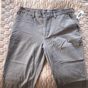 Athletic fit Khaki Pants. Old Navy built-in-flex Grey Khaki pants. NWT.